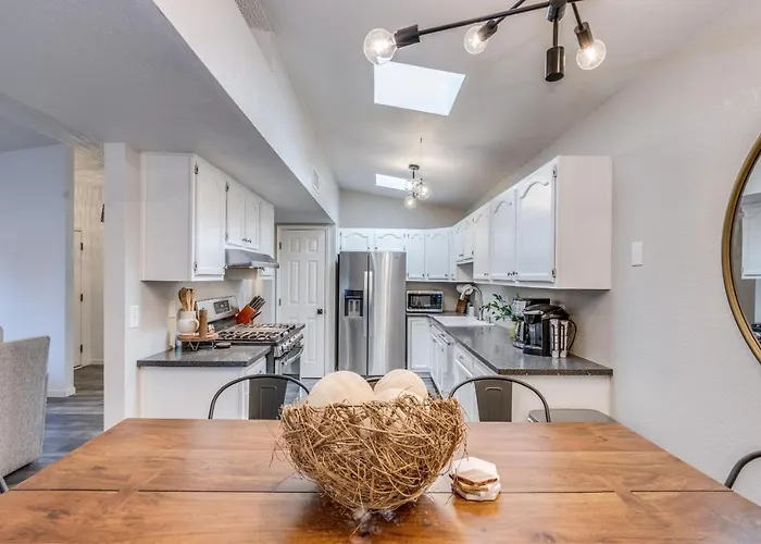 New! Modern • Family Friendly • The Desert Nest