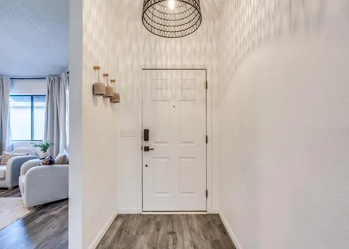 New! Modern • Family Friendly • The Desert Nest Holiday home Sierra Vista