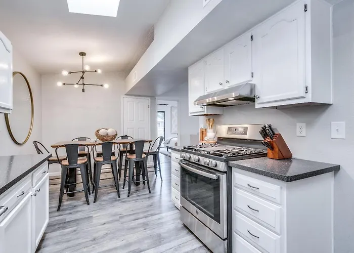 New! Modern • Family Friendly • The Desert Nest * Sierra Vista