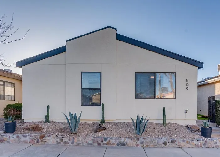 New! Modern • Family Friendly • The Desert Nest Holiday home Sierra Vista
